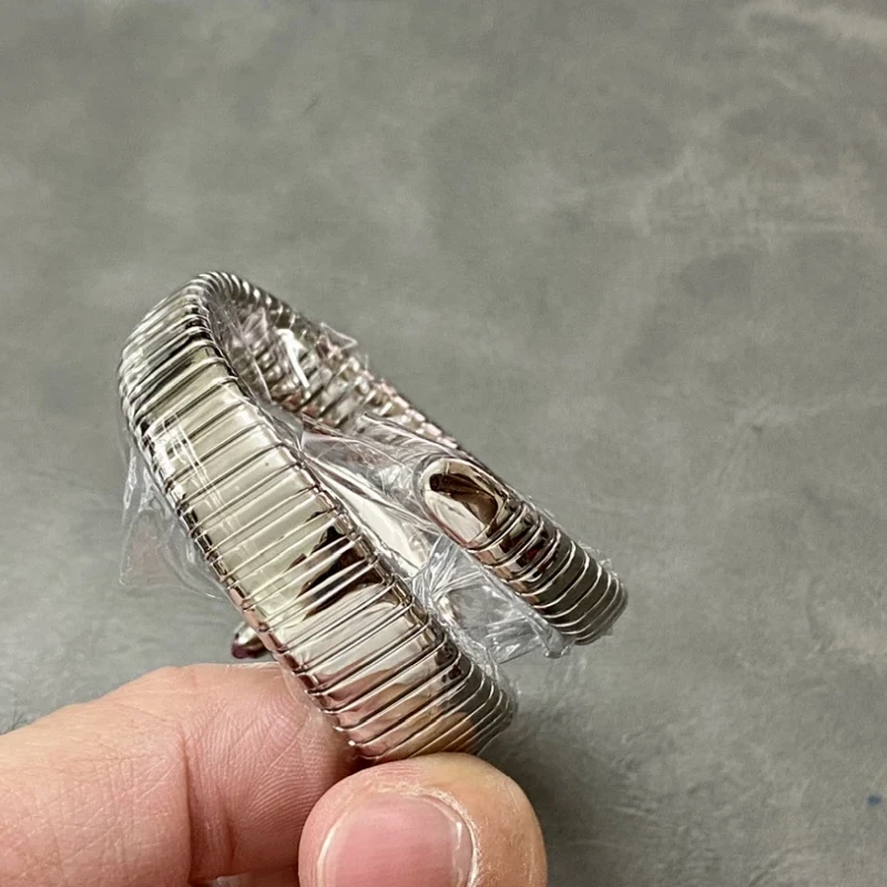 BV 101817 B 02 Cielonia watches