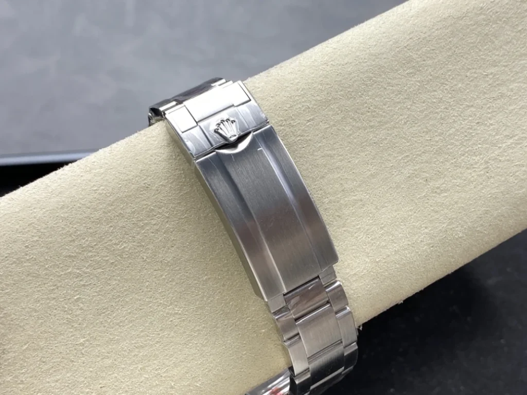 Submariner M126610LV 0002 01