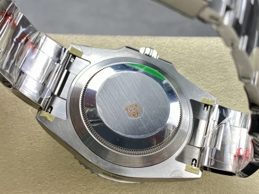 Submariner M126610LV 0002 09