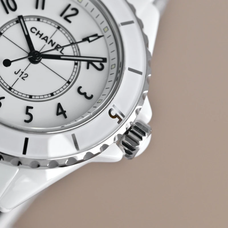 Chanel J12 H5698 06