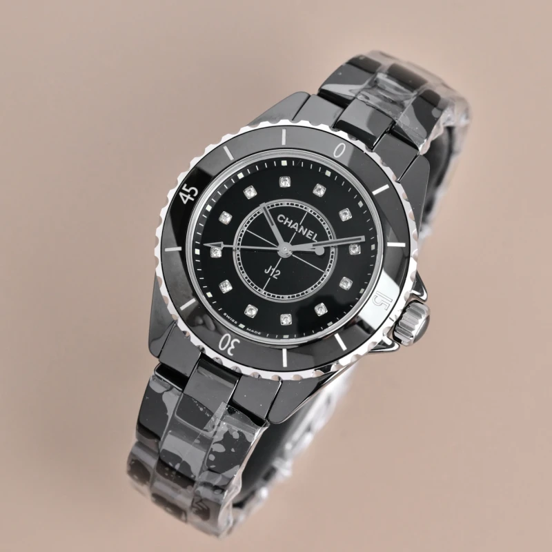 Chanel J12 H5701 05