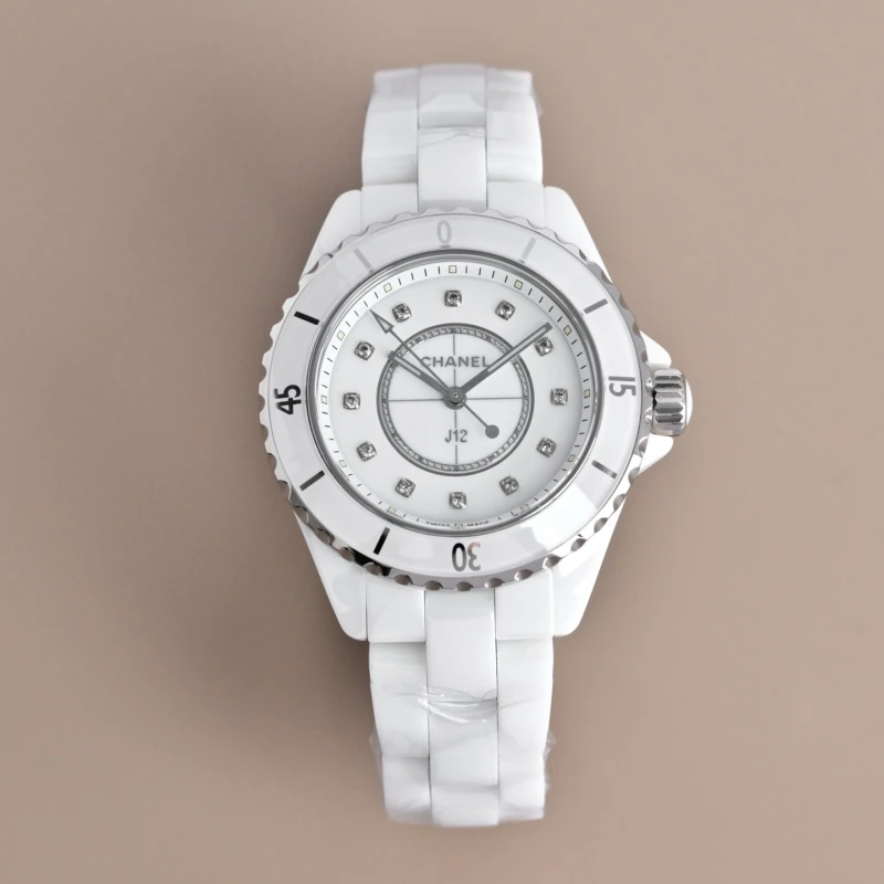 Chanel J12 H5703 02