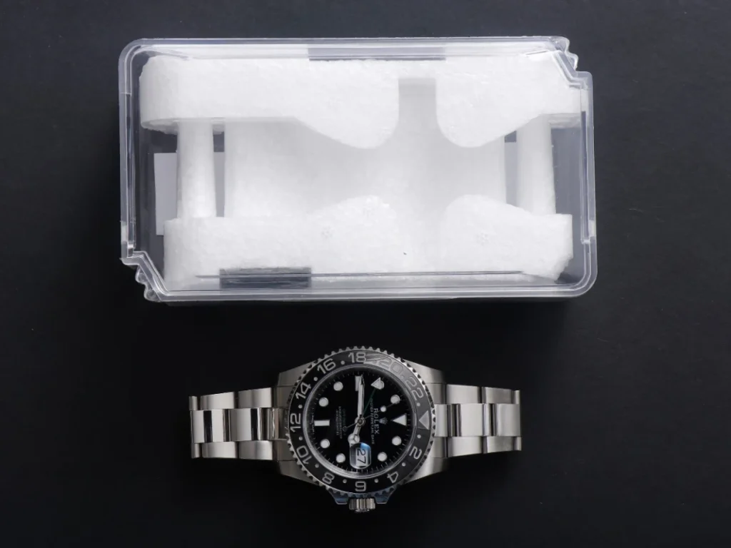 GMT Master II 116710LN 0001 01