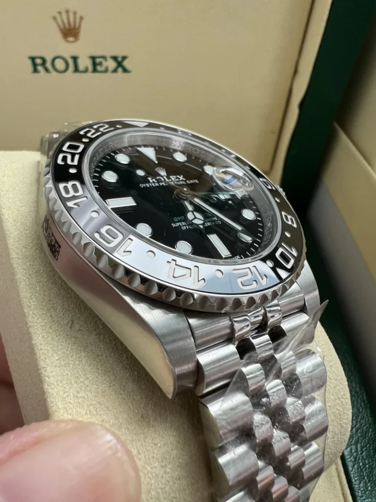 GMT Master II 116710LN 0002 06