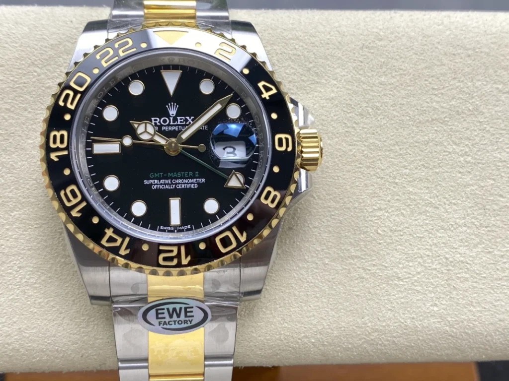 GMT Master II M116713ln 0001 02