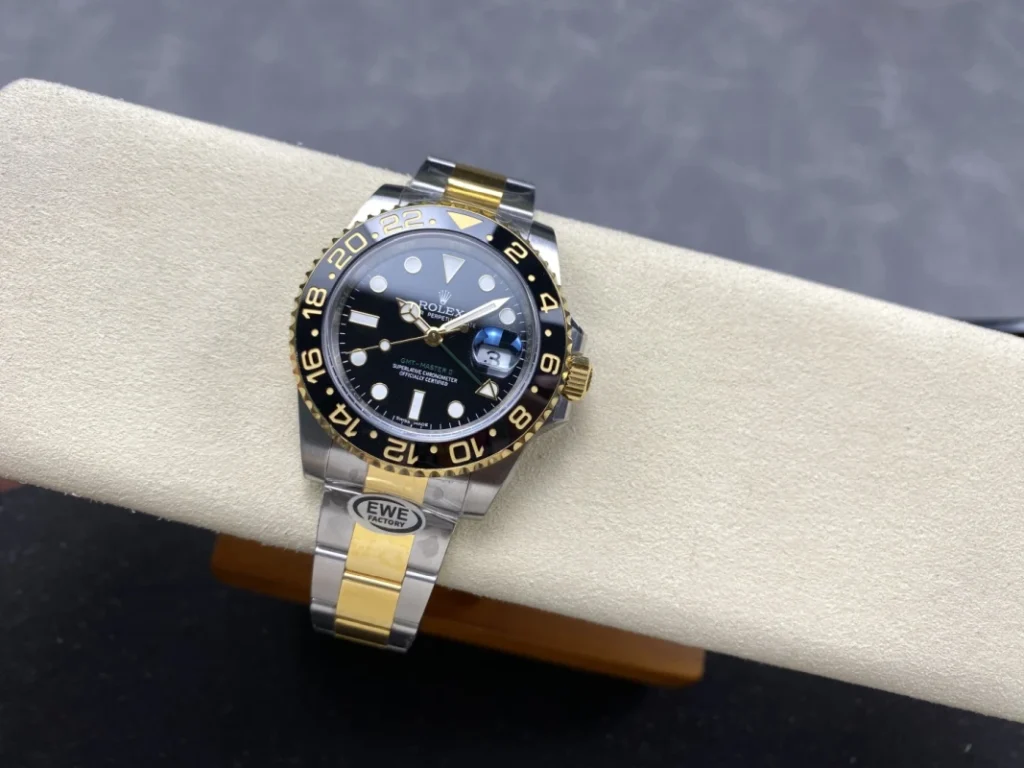GMT Master II M116713ln 0001 06