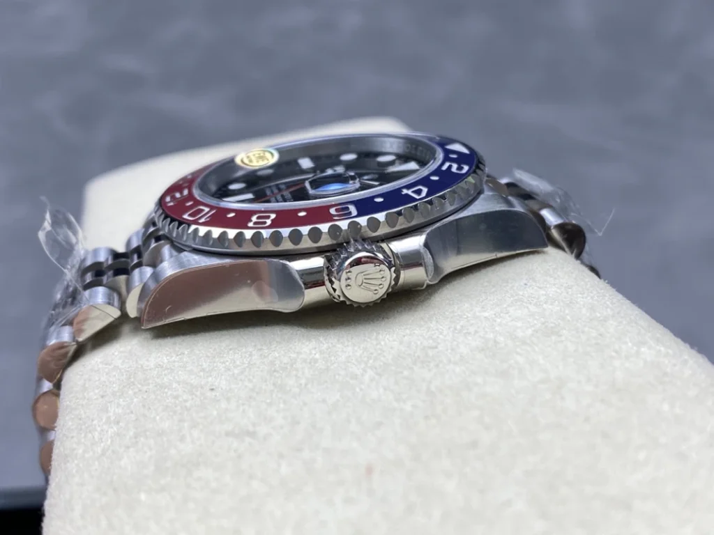 GMT Master II M126710blro 0001 07