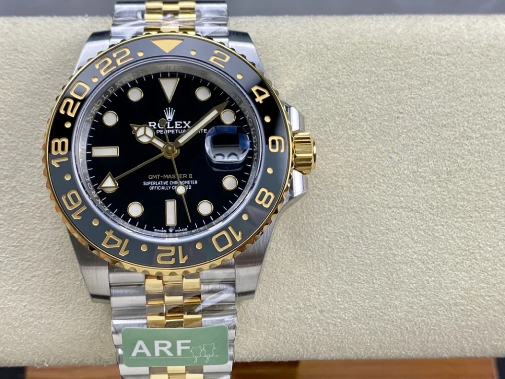 GMT Master II M126713grnr 0001 01