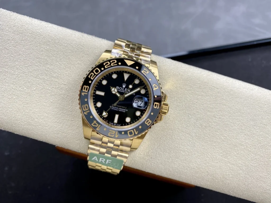 GMT Master II M126718grnr 0001 05