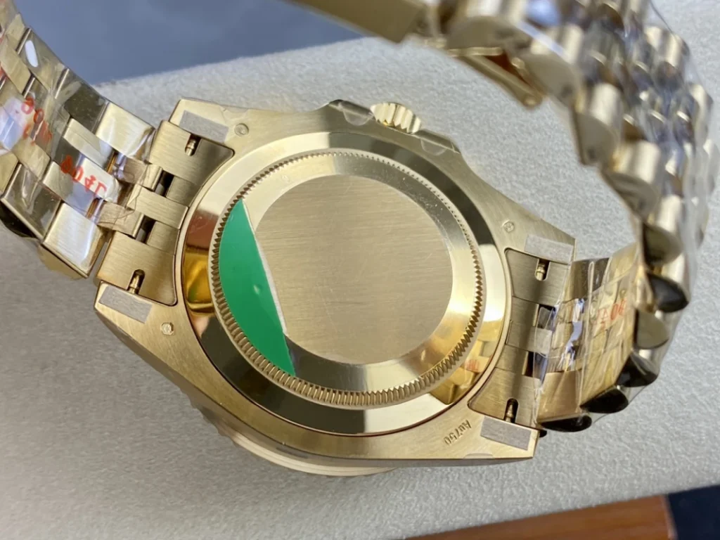 GMT Master II M126718grnr 0001 08