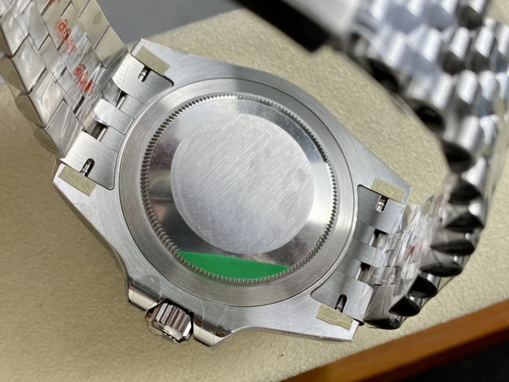 GMT Master II M126720vtnr 0002 08