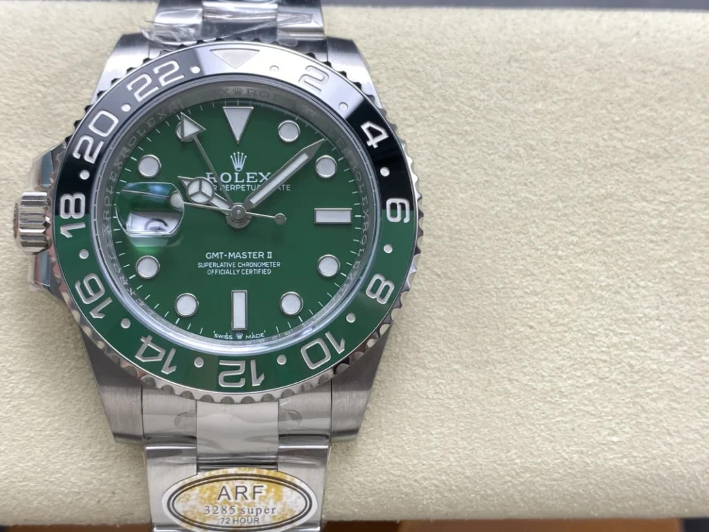 GMT Master II M126729vtnr 0001 01
