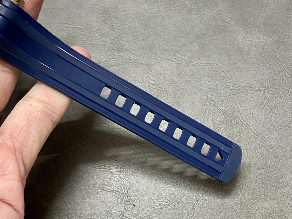 21022422003002 42mm 01