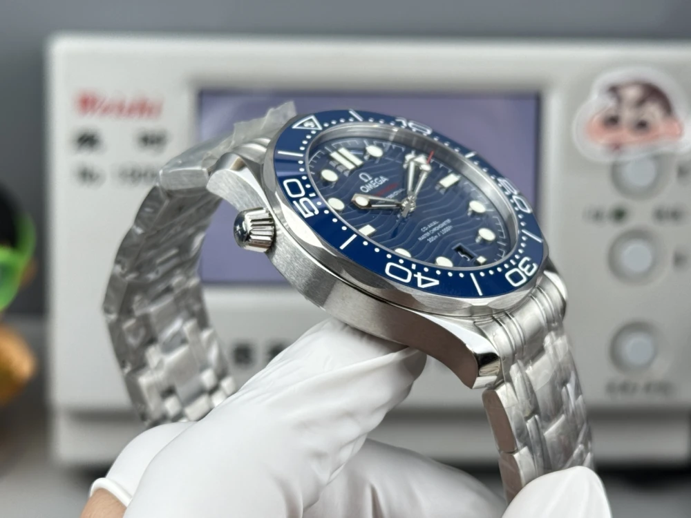 21030422003001 42mm 07