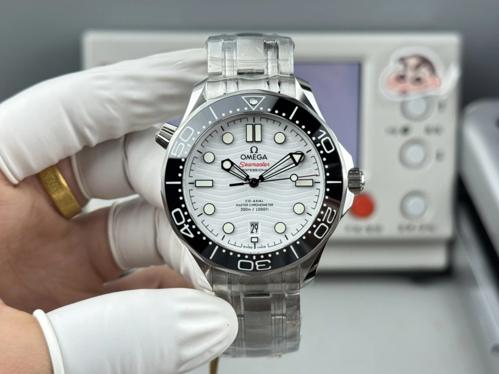 21030422004001 42mm 02