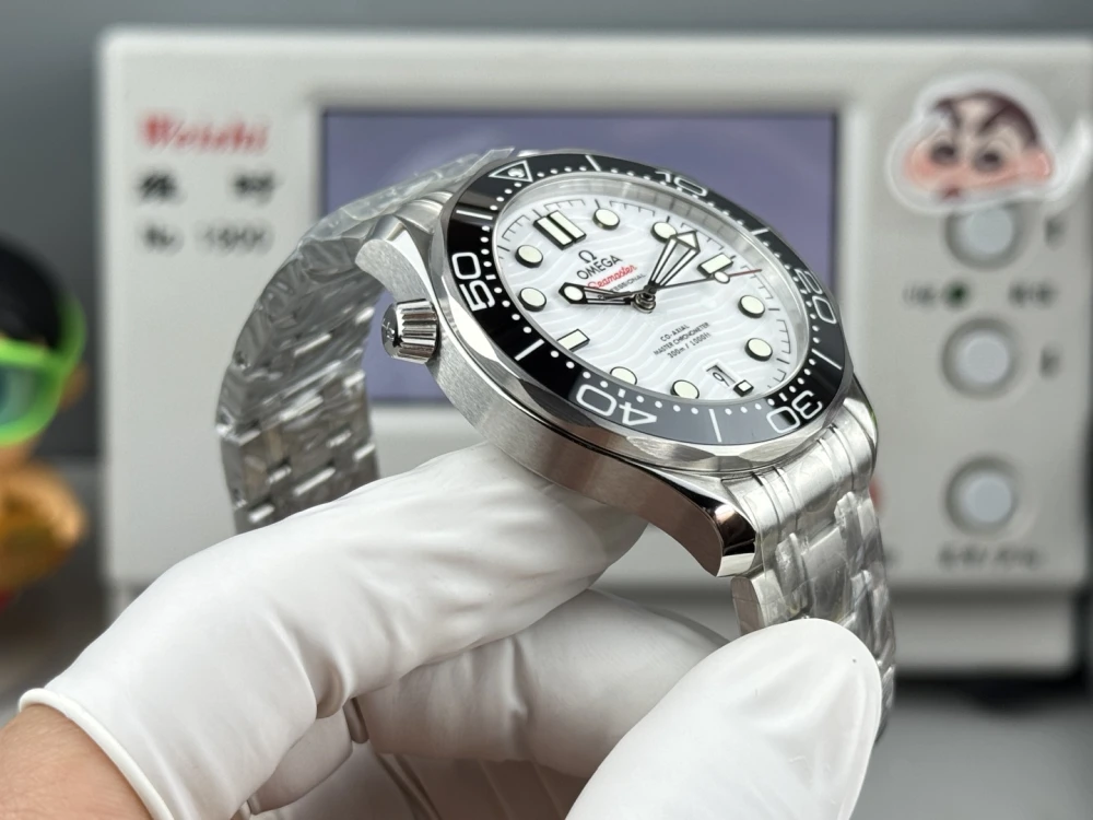 21030422004001 42mm 07