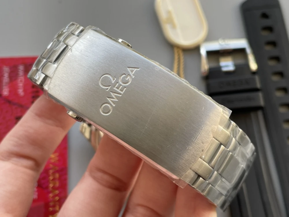 21030422006001 42mm 01