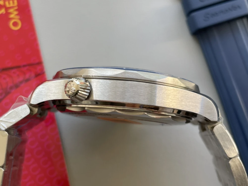 21030422006001 42mm 07