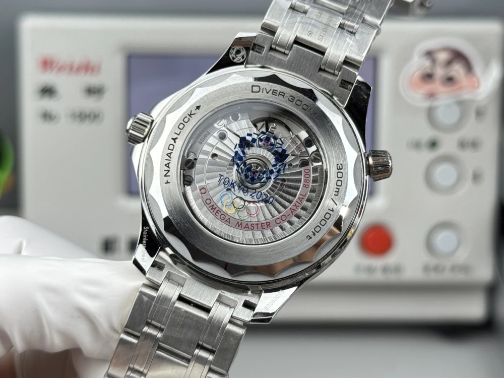 52230422004001 42mm 01