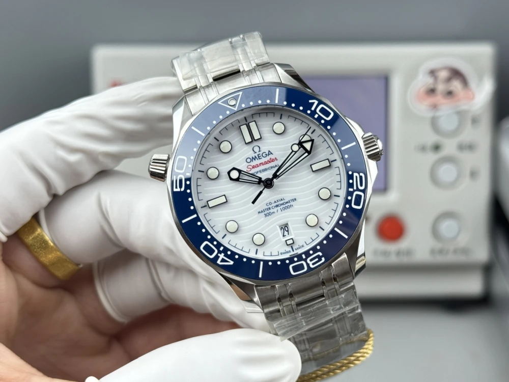 52230422004001 42mm 03