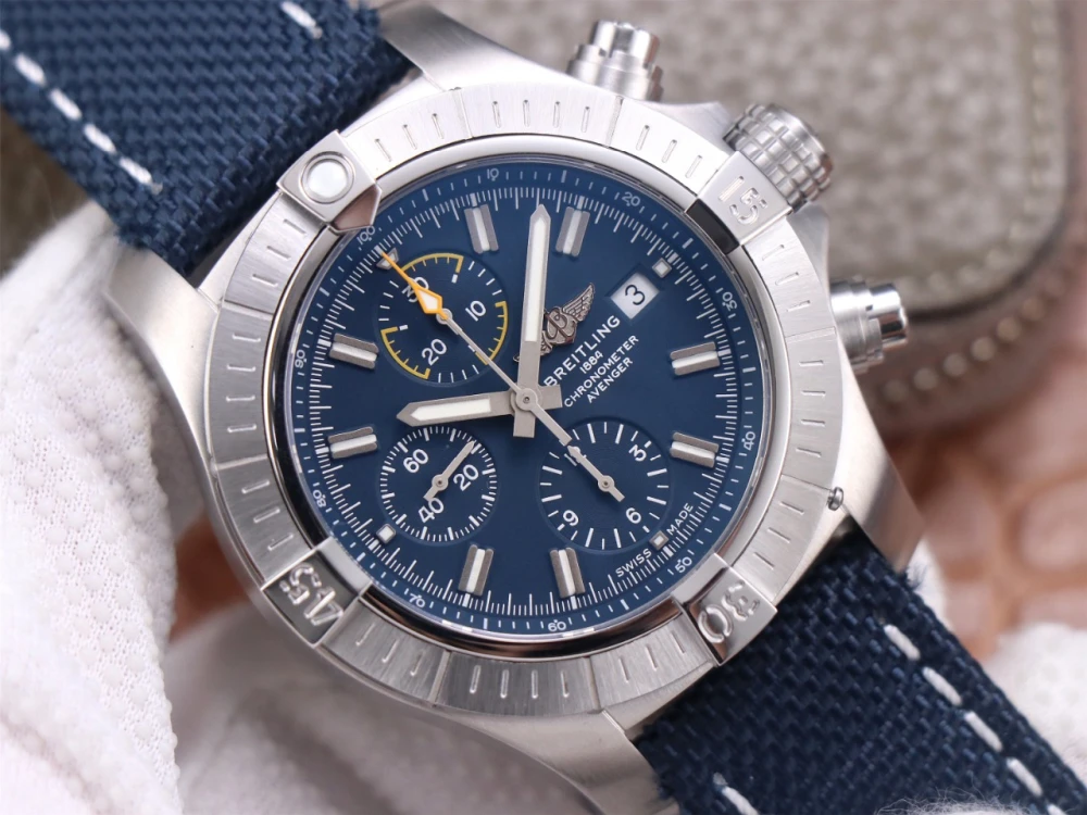 Close-up of Breitling Avenger Chronograph A13317101C1X1 replica dial details