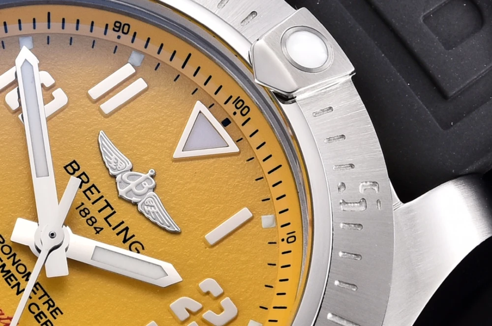 Breitling Avenger II Seawolf A17331101I1S2 Yellow Dial Close-up upper