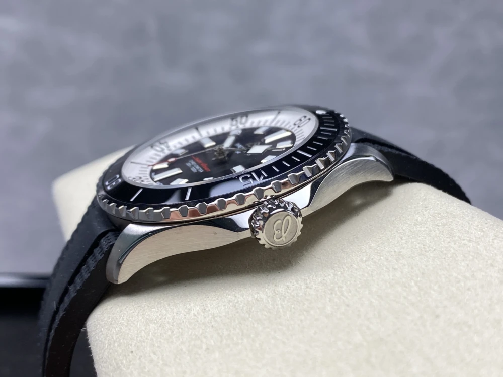 A17376211B1S1 TF44mm 07