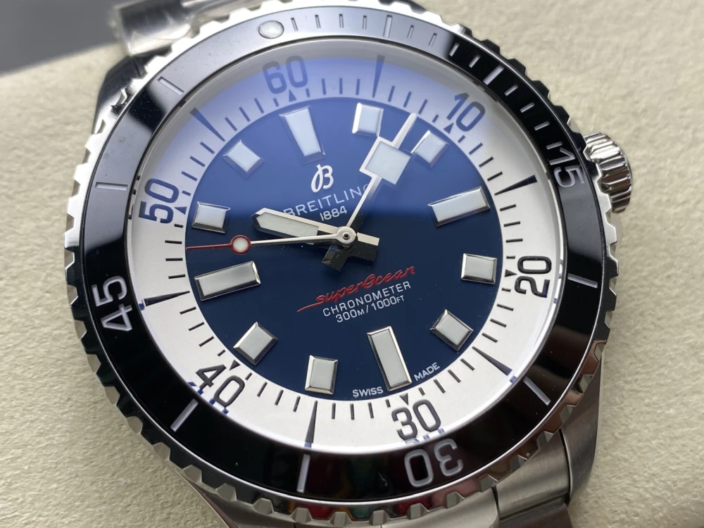 A17376211C1A1 44mm 03