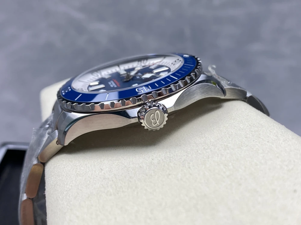 A17376211C1A1 TF 44mm 01