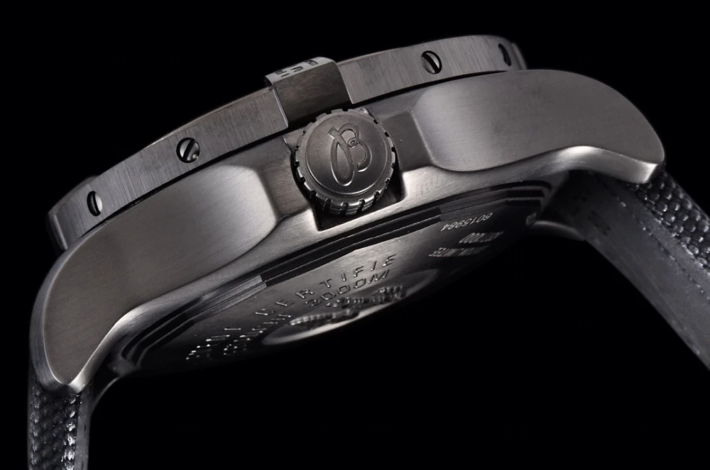 Breitling Avenger II Seawolf Screw-Down Crown with Logo