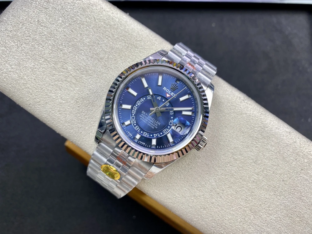 Sky Dweller M326934 19