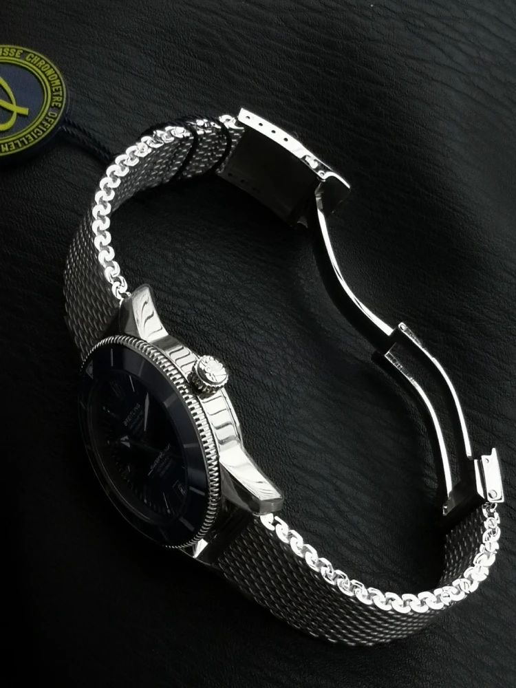 Superocean B20 42mm 17