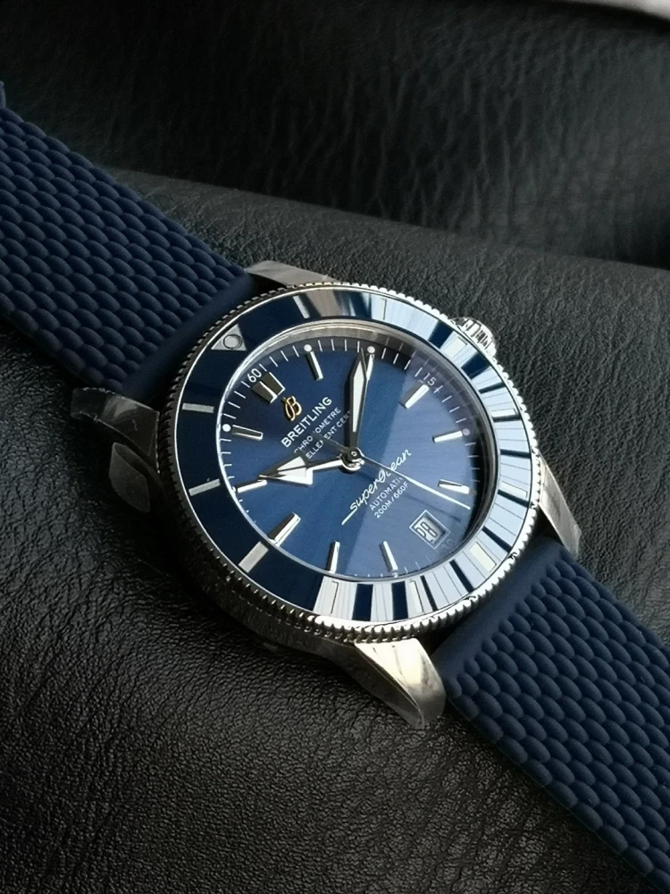 Superocean B20 42mm 61