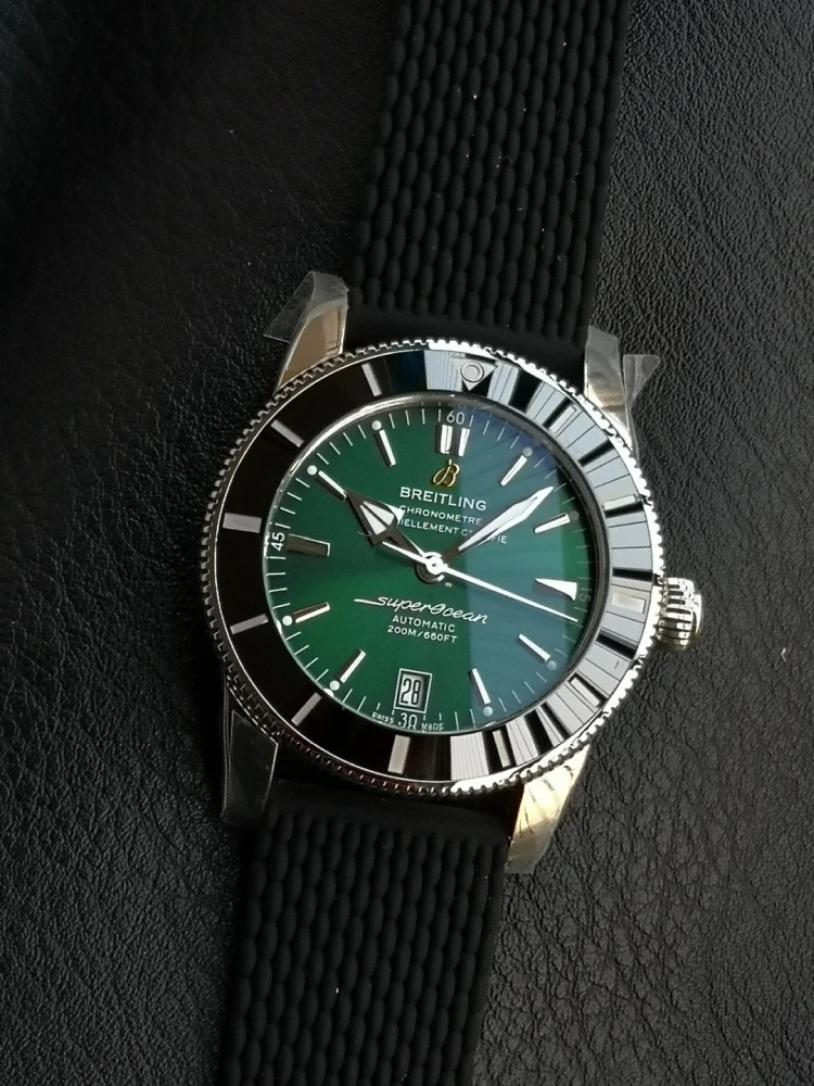 Superocean B20 42mm 66