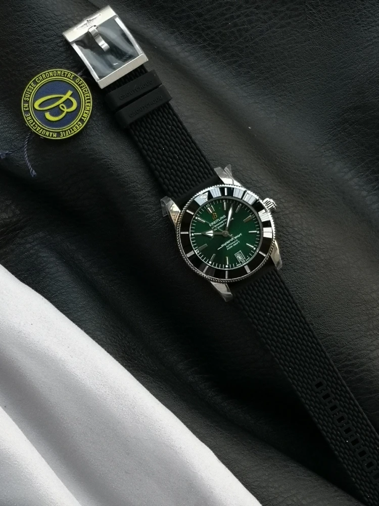 Superocean B20 42mm 69