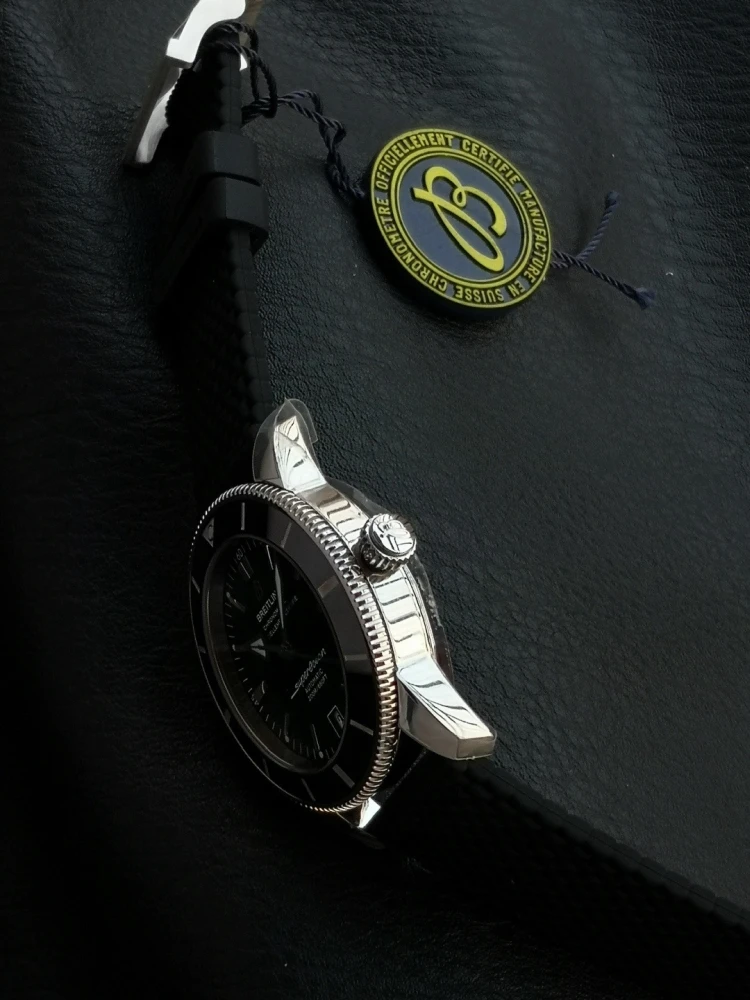 Superocean B20 42mm 71