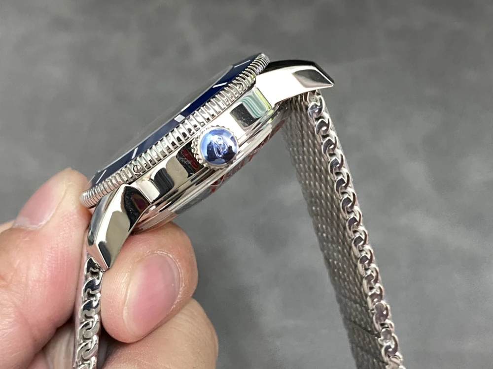 Superocean B20 WB 42mm 07