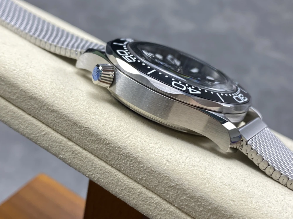 Seamaster 300m 007 B 06