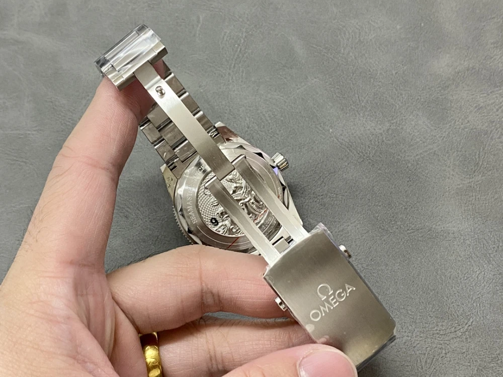 Seamaster 300m Retro 01