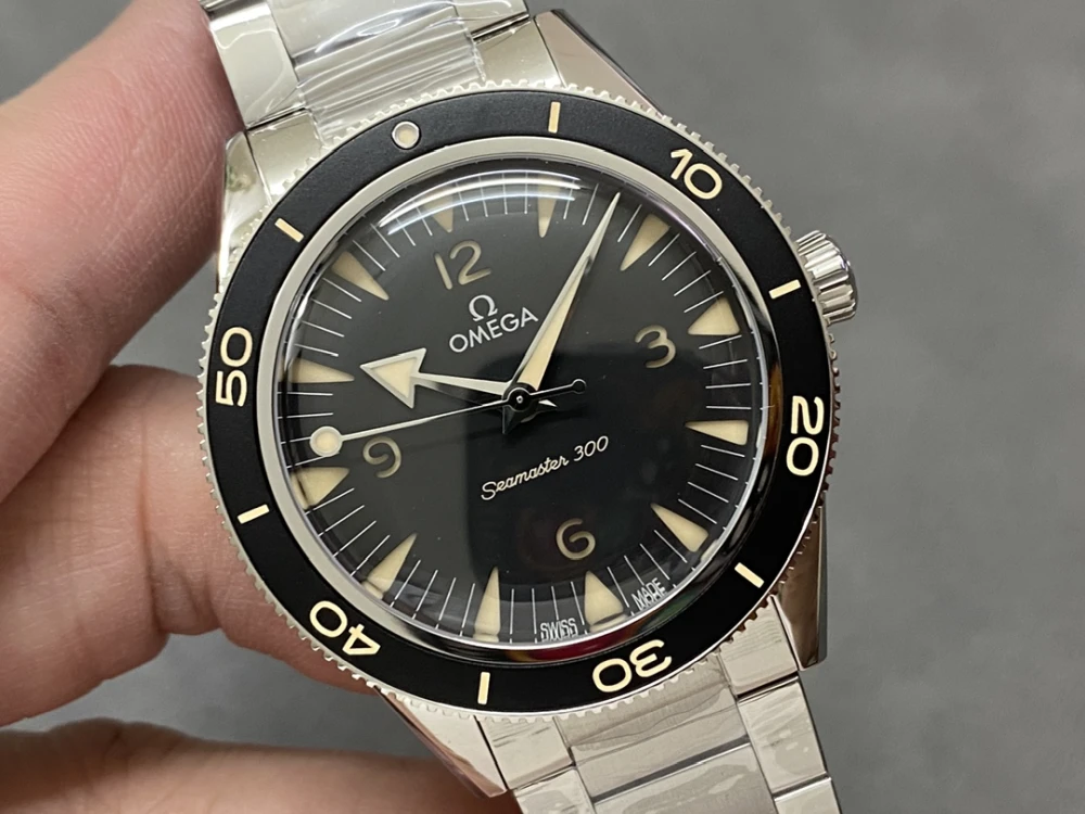 Seamaster 300m Retro 12