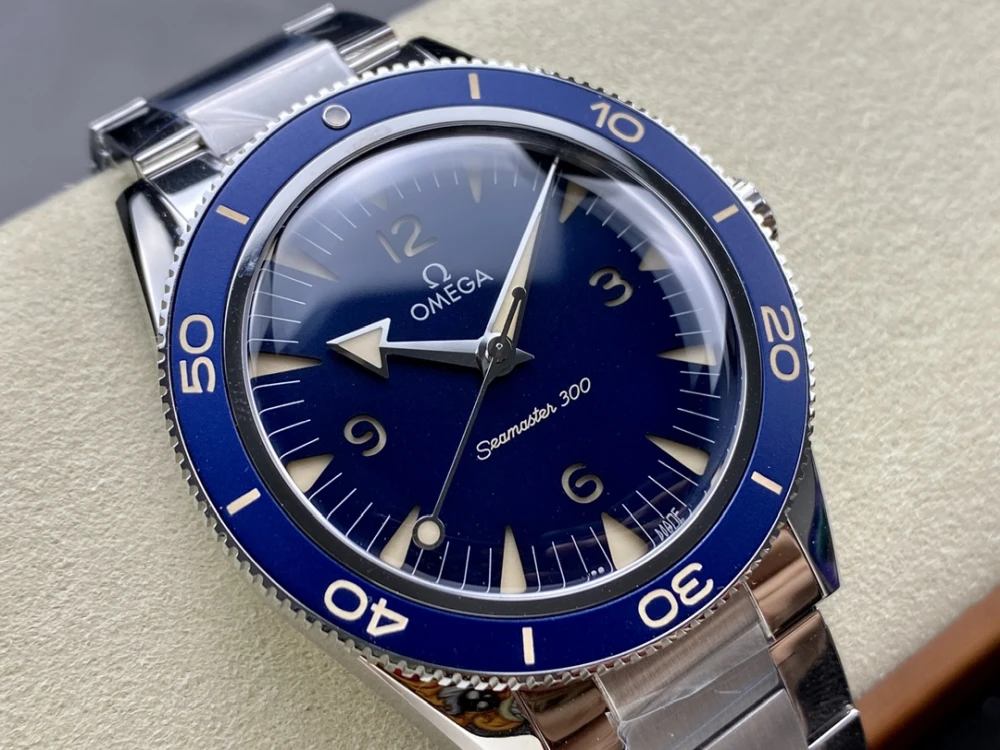 Seamaster 300m Retro 30