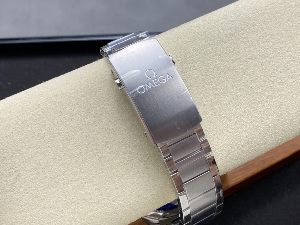 Seamaster 300m Retro 36