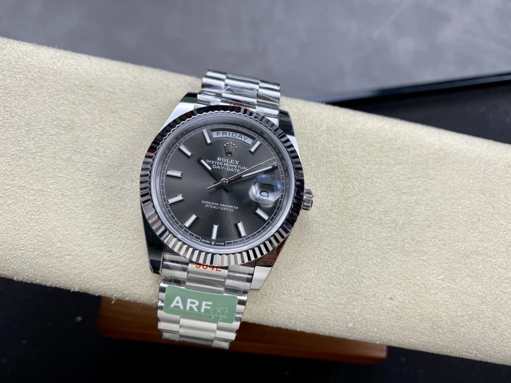 Day-Date 40mm 228236 Watch ARF 1:1 Best Edition with Grey Dial, Fluted Bezel, and President Bracelet On Asia 3255 2 Rolex Day-Date 40mm Platinum Grey Baguette Diamond Dial ARF Replica Watch Main Image