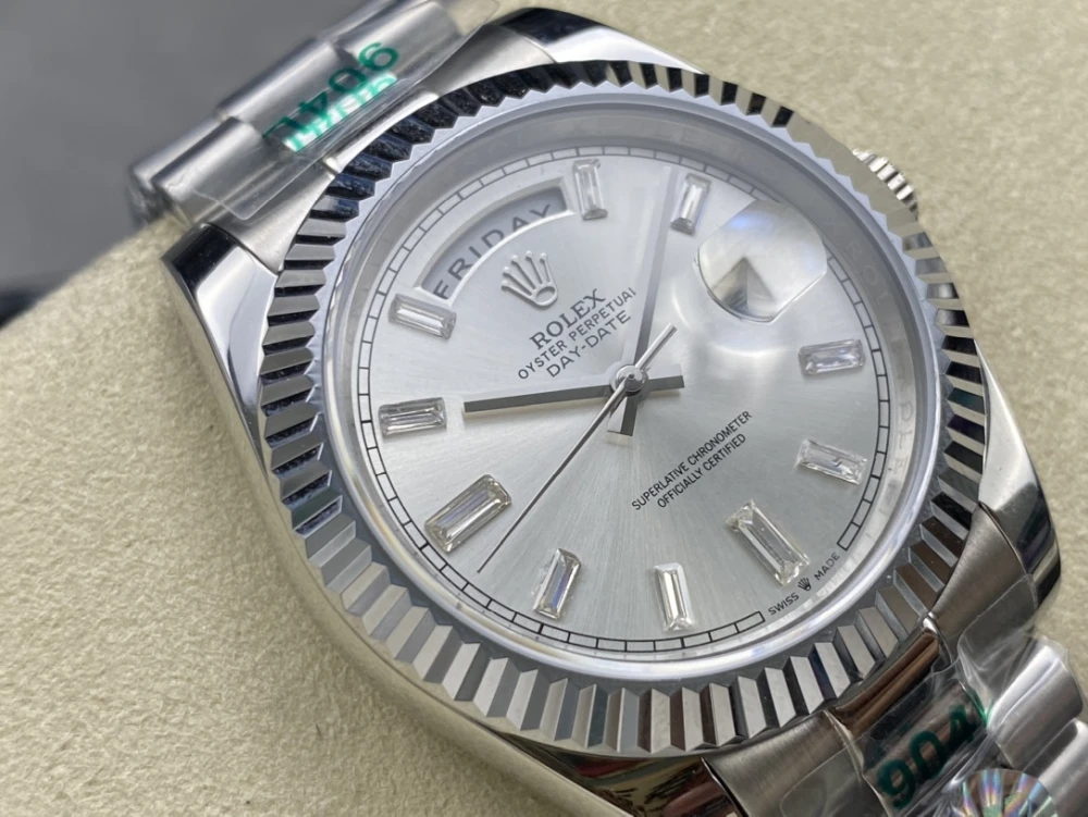 Day-Date 40mm 228236 Watch ARF 1:1 Best Edition with Silver Dial, Fluted Bezel, and President Bracelet On Asia 3255 3 Rolex Day-Date 40mm Platinum Case Fluted Bezel Silver dial ARF Factory Replica Watch Detail